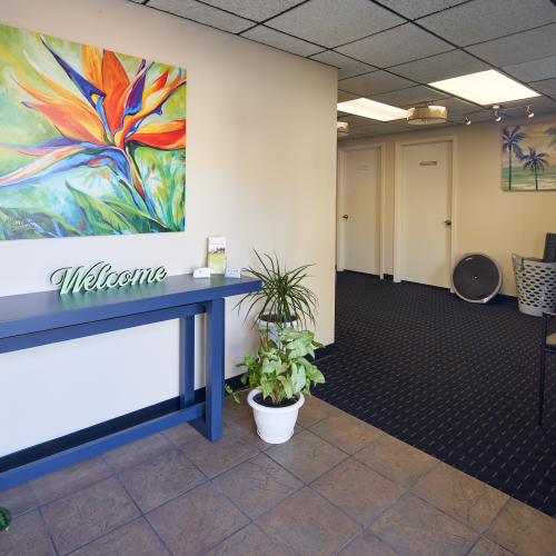 Location-waiting-area-thrive-physical-therapy-olathe-ks (1)