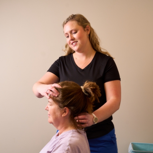 neck-pain-Thrive-Physical-Therapy-Olathe-KS